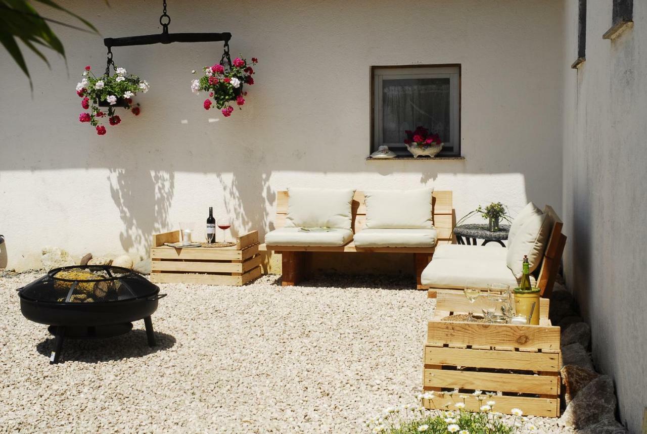 Ferienwohnung Au Pajot Ambax Zewnętrze zdjęcie